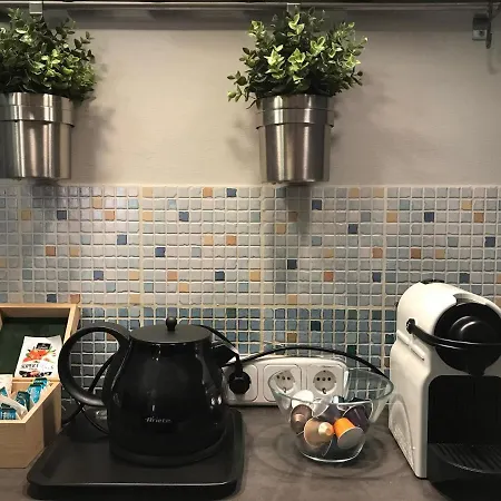 Adel&tamas In Centre *